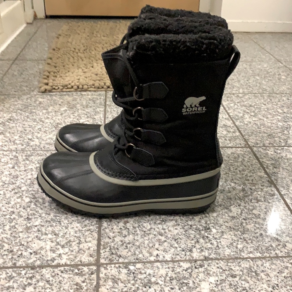 Sorel Men's 8.5 Winter Boots